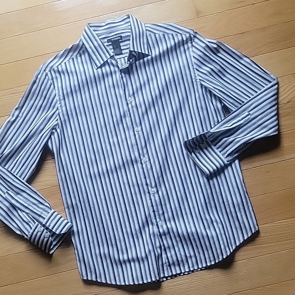 Claiborne long sleeve button up shirt - Picture 2 of 9